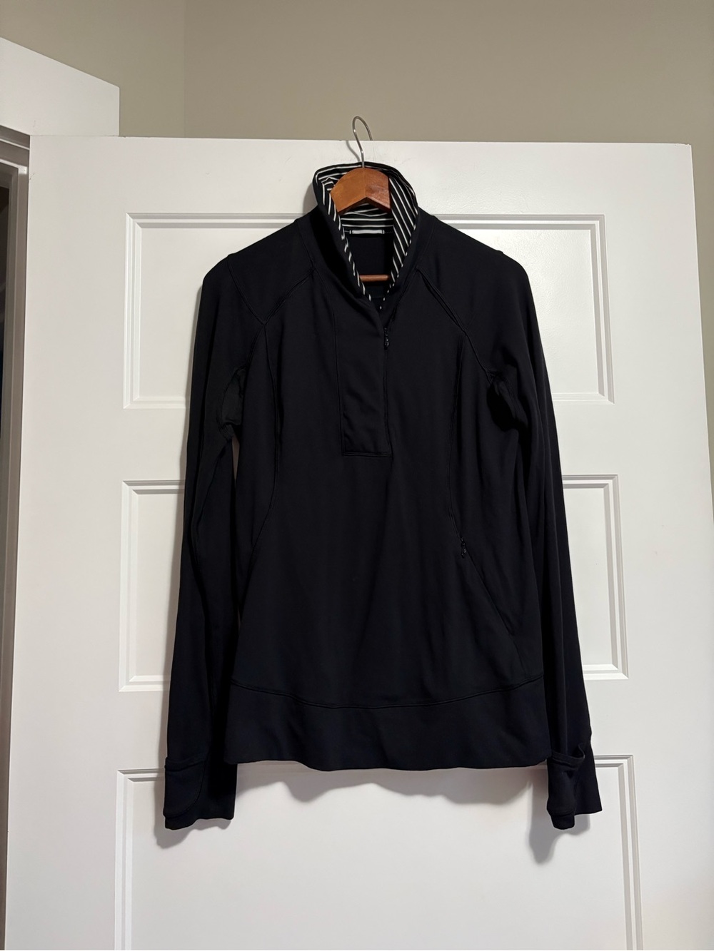 Lululemon Womens Think Fast Pullover Black White Parallel Stripe 1/2 Zip Size 12
